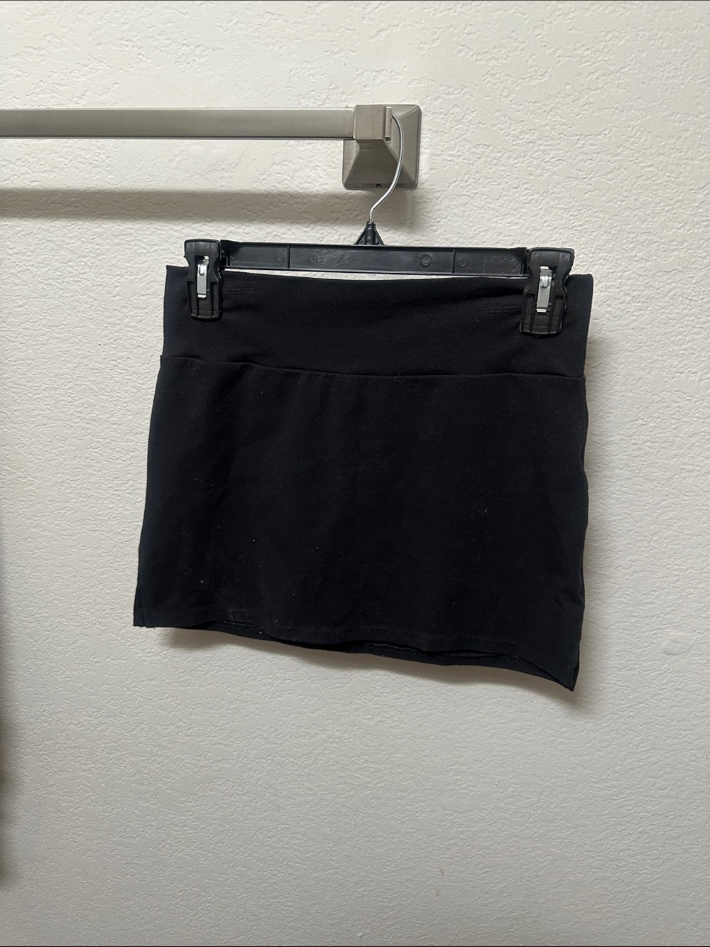 Forever 21 Black Stretch Mini Skirt